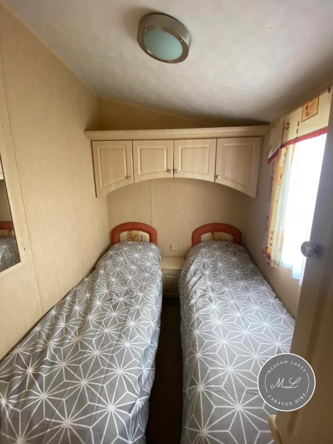 Coral Beach - Row 73 Van 2, Central Heating, Wifi, Bed Linen - Meadow Lakes Caravan & Lodge Hire Ingoldmells Exteriör bild